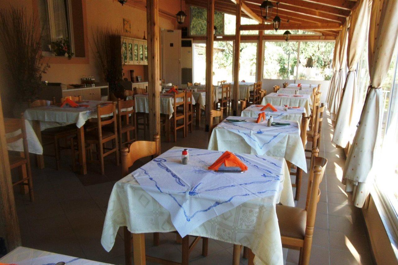 Liocharis Apartments Lourdata  Dış mekan fotoğraf