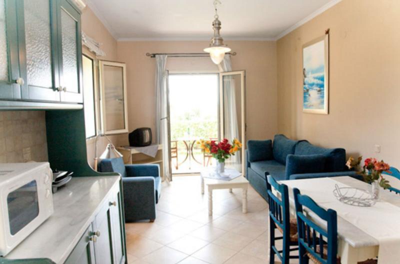 Liocharis Apartments Lourdata  Dış mekan fotoğraf